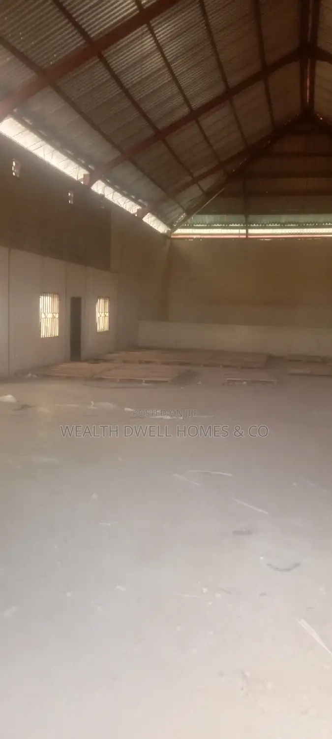 Spacious Warehouse at Oke Ijebu for Sales in Akure