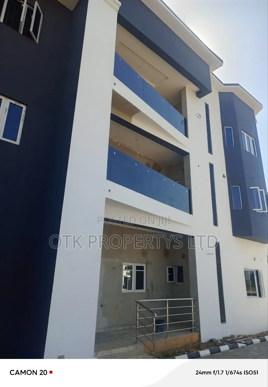 2bdrm Block of Flats in Valentine Nwabueze for rent in Jahi