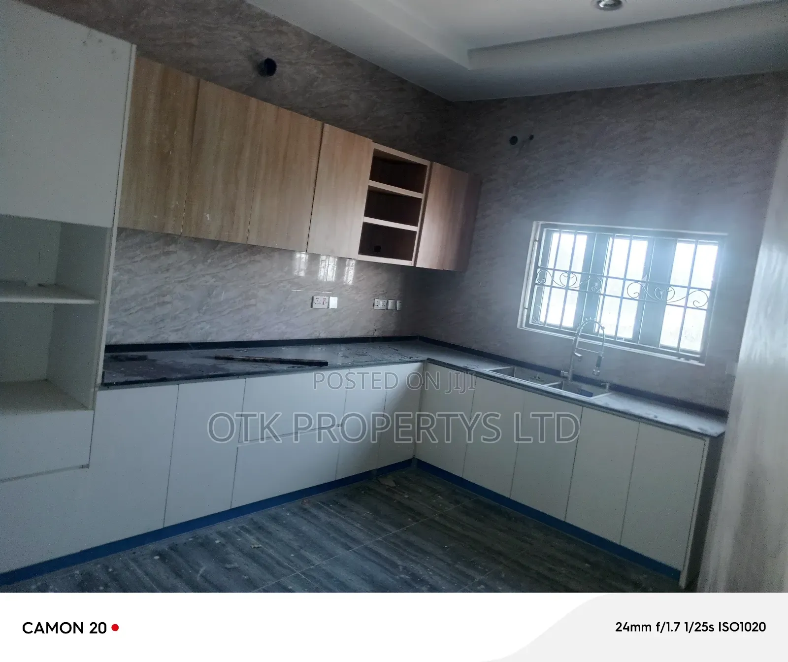 3bdrm Block of Flats in Nwabueze  Jahi By for sale in Jahi