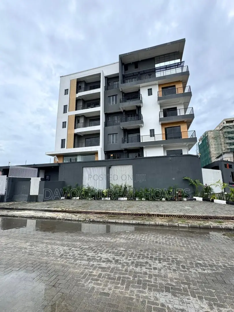 Furnished 3bdrm Apartment in Lekki Phase 1 for sale in Lekki Phase 1
