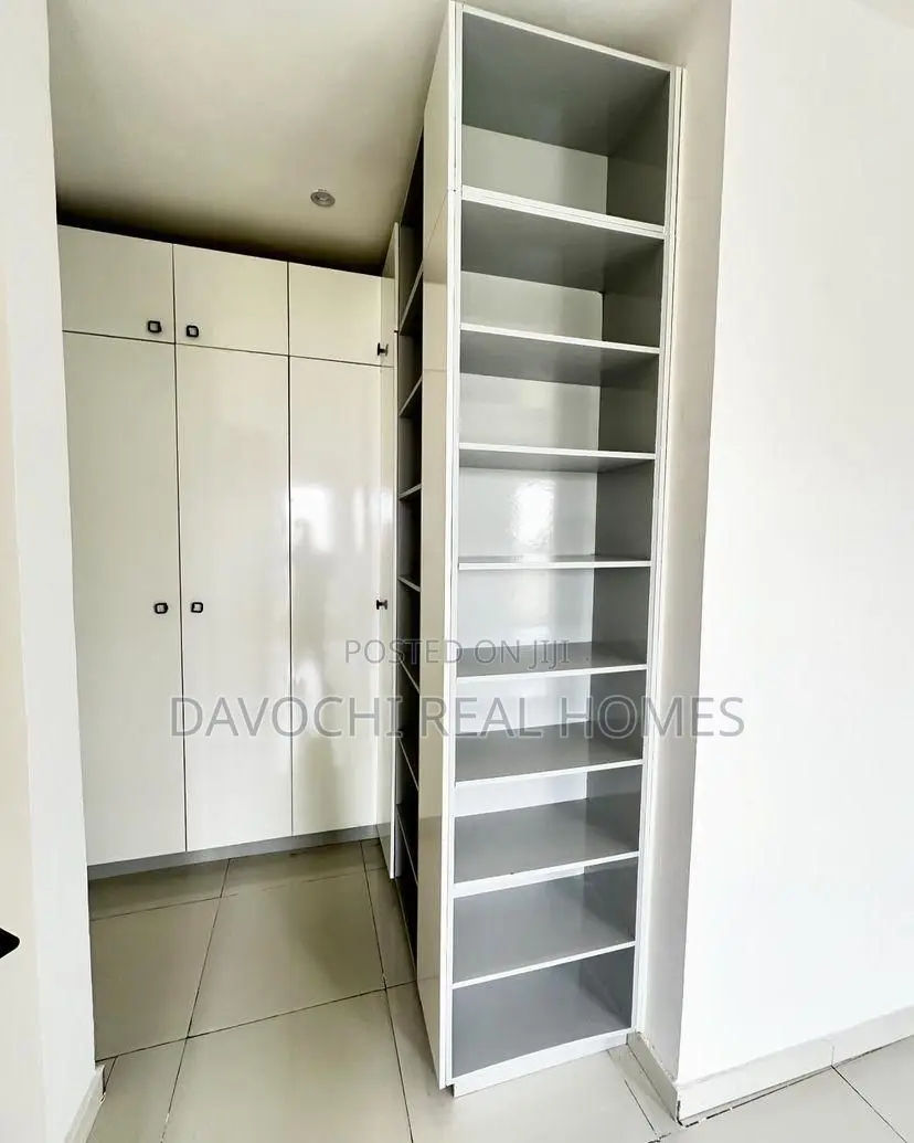 Furnished 3bdrm Apartment in Lekki Phase 1 for sale in Lekki Phase 1