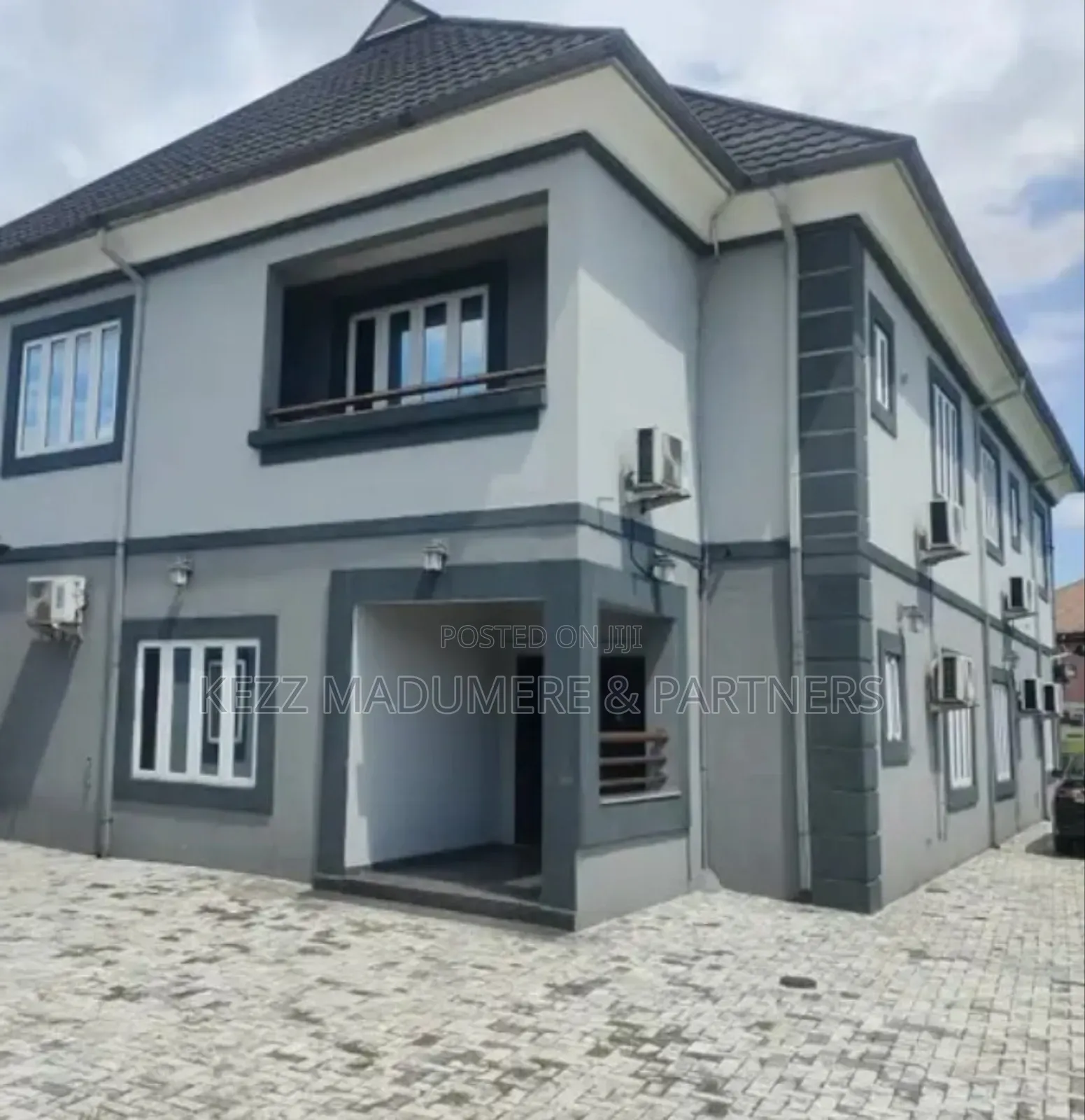 4bdrm Duplex in Off Mummy B  Road, for sale in Port-Harcourt
