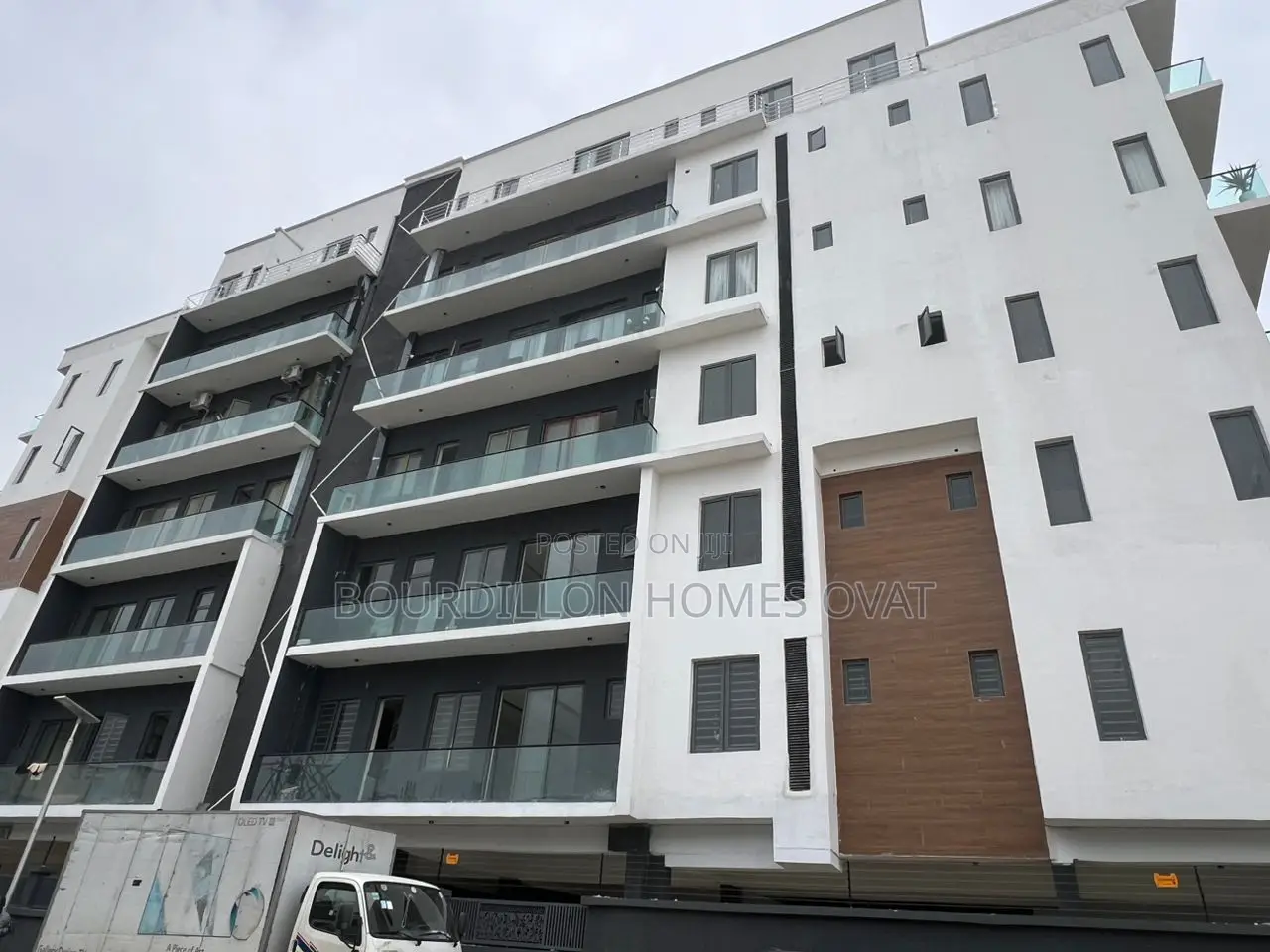 4bdrm Penthouse in Ikate for sale in Ikate