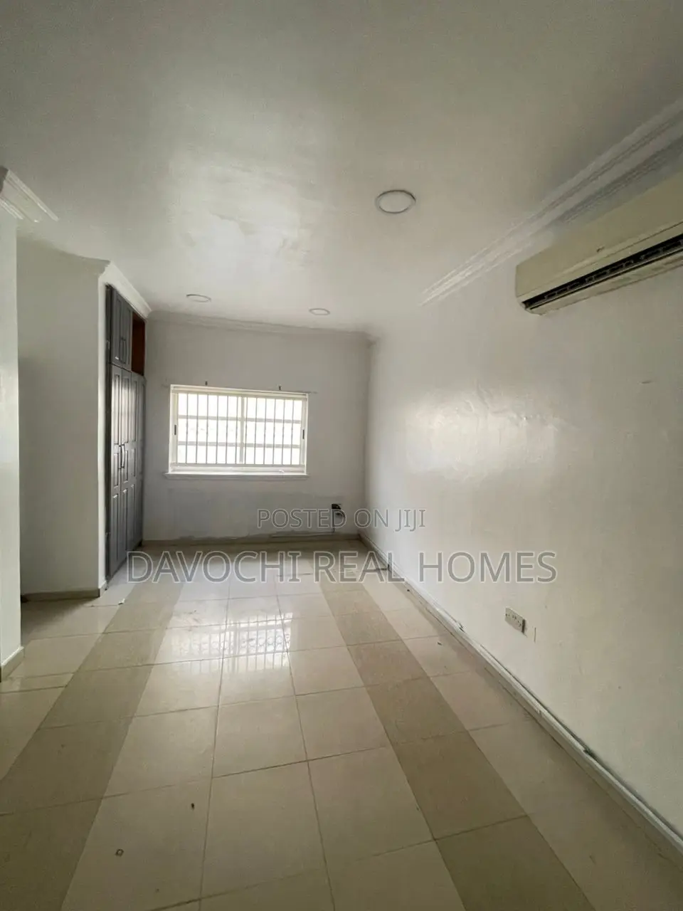 Furnished 14bdrm Mansion in Ligali Ayorinde for sale in Ligali Ayorinde