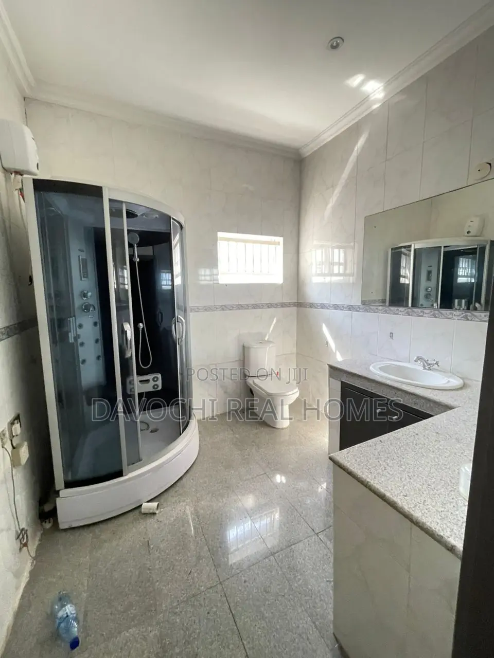 Furnished 14bdrm Mansion in Ligali Ayorinde for sale in Ligali Ayorinde