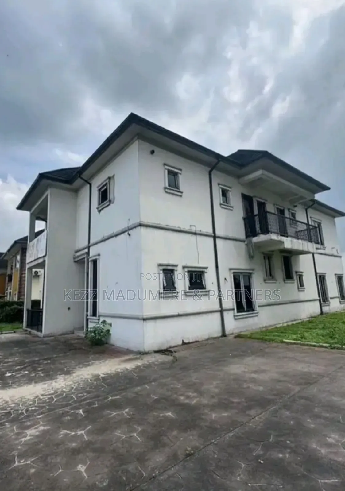 6bdrm Duplex in Within Dr Peter for sale in Port-Harcourt