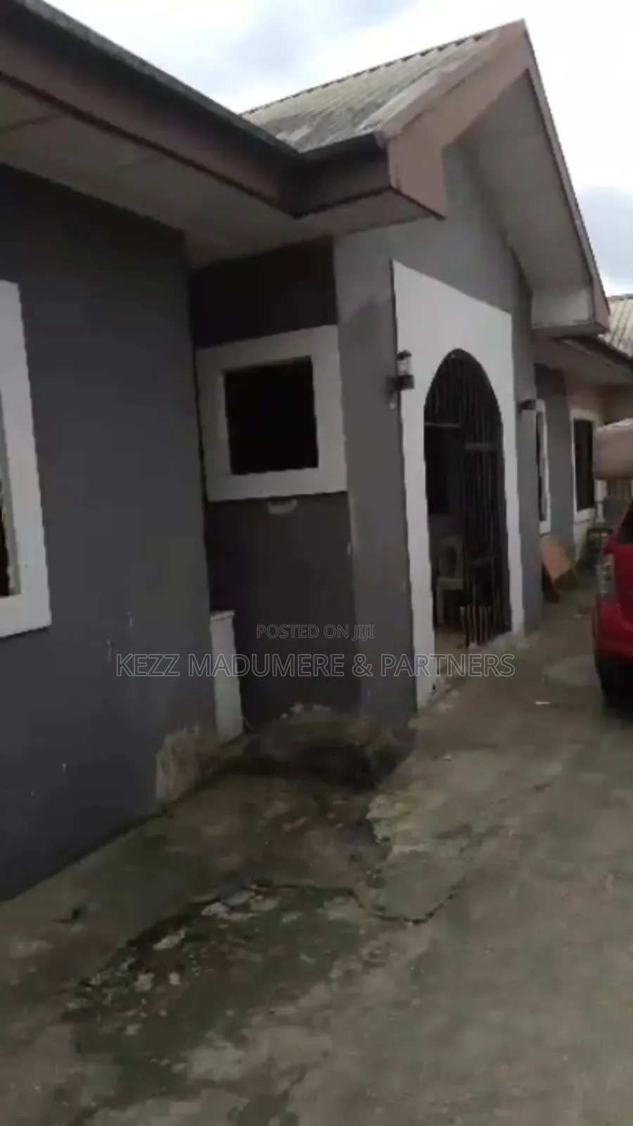 6bdrm Bungalow in Off Nta Road , Port for sale in Port-Harcourt