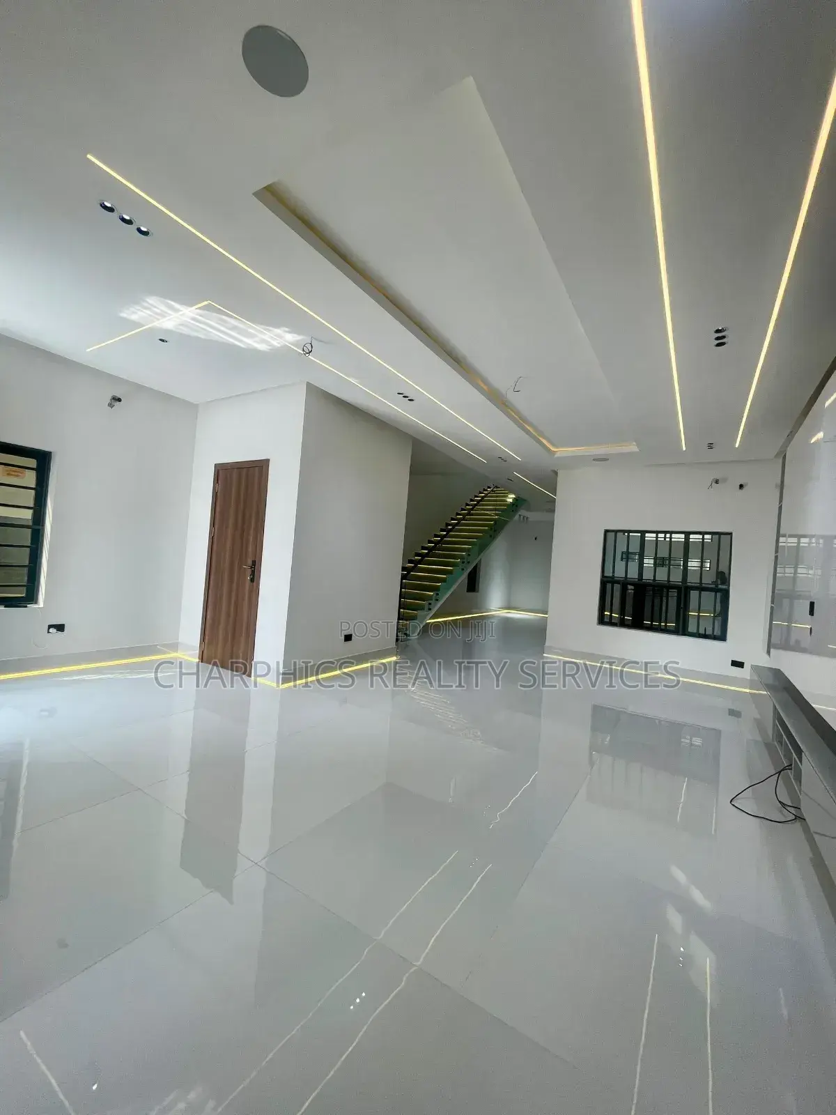 5bdrm Duplex in Ajah for sale in Ajah