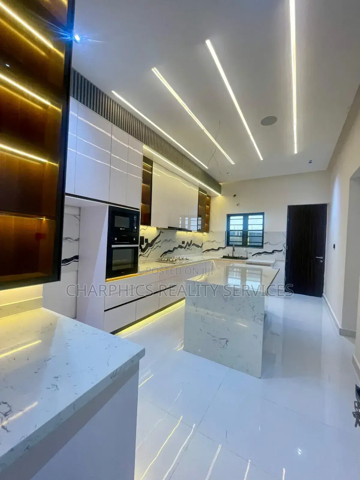 5bdrm Duplex in Ajah for sale in Ajah