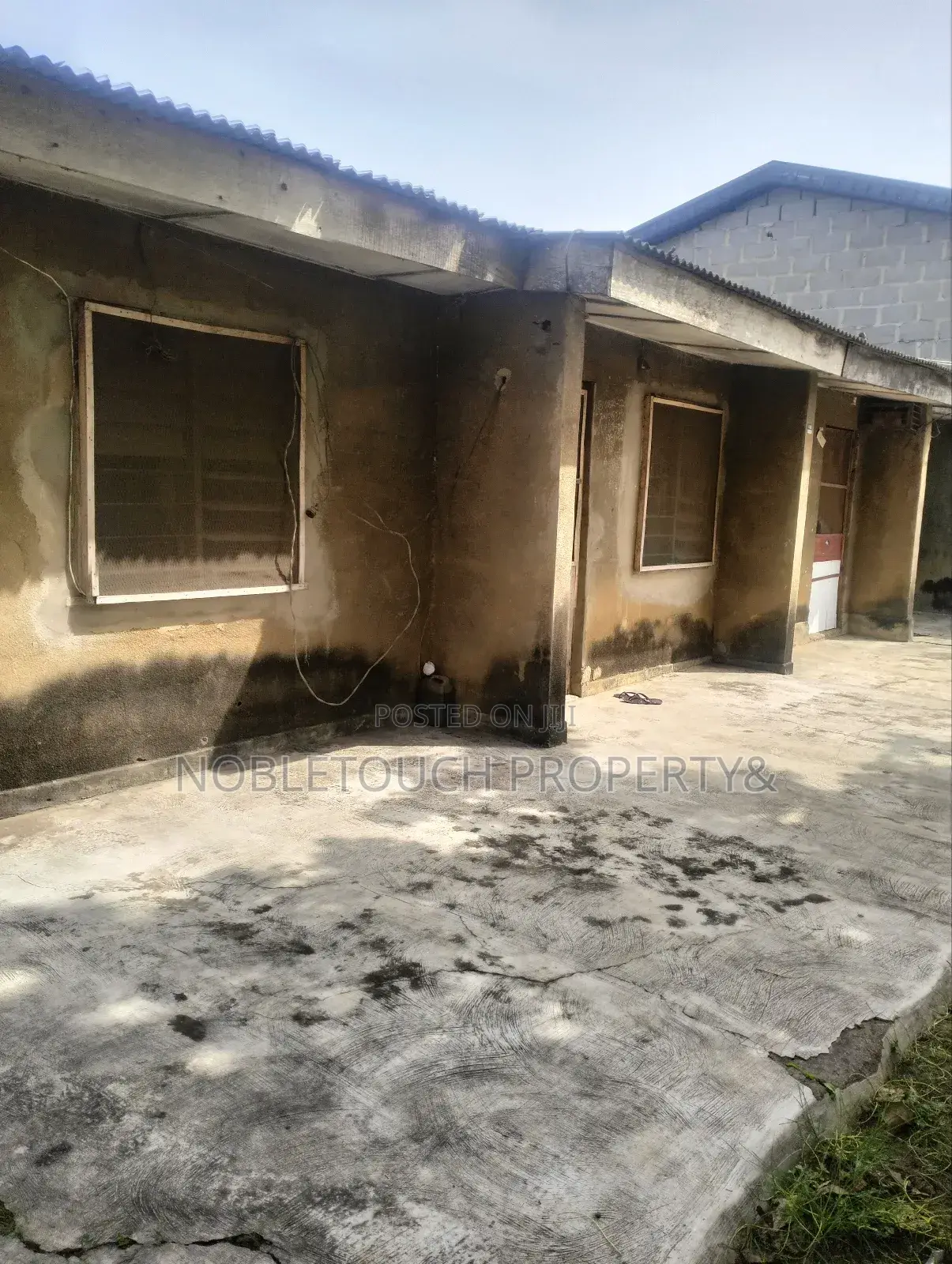 3bdrm Bungalow in Isheri Olofin Lasu for sale in Iseri Olofin