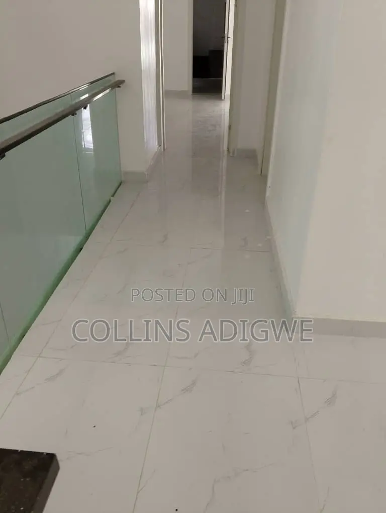 5bdrm Duplex in Secured Estate Ajah for sale in Ajah