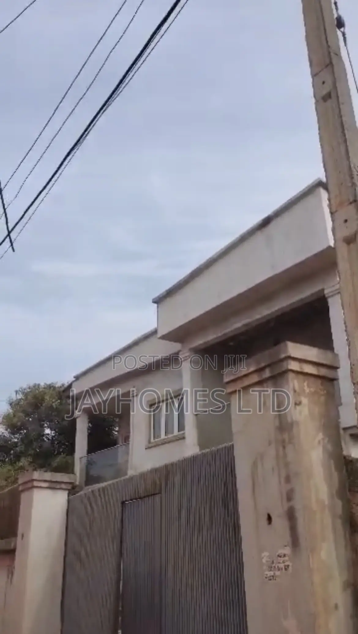 5bdrm Duplex in Off Specialist Asaba, Oshimili South for sale in Oshimili South