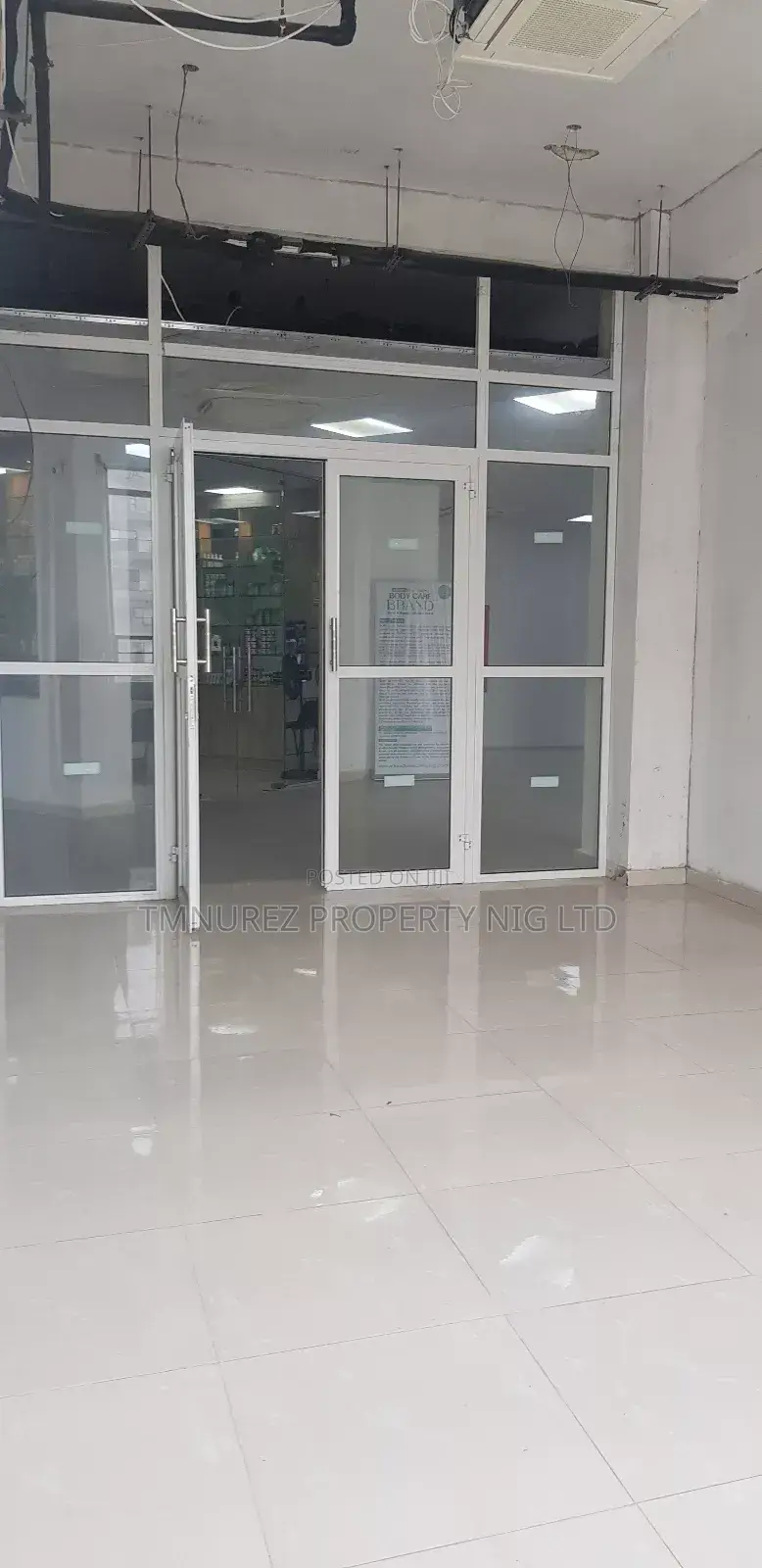 Showroom for Rent at Lekki Phase1 Vi in Lekki Phase 1