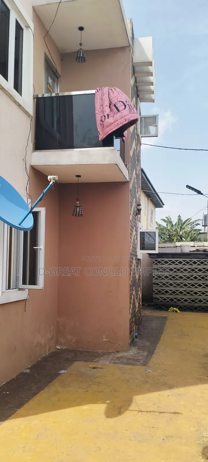 8bdrm Block of Flats in Naira & Kobo Axis,, Oshimili South for sale in Oshimili South