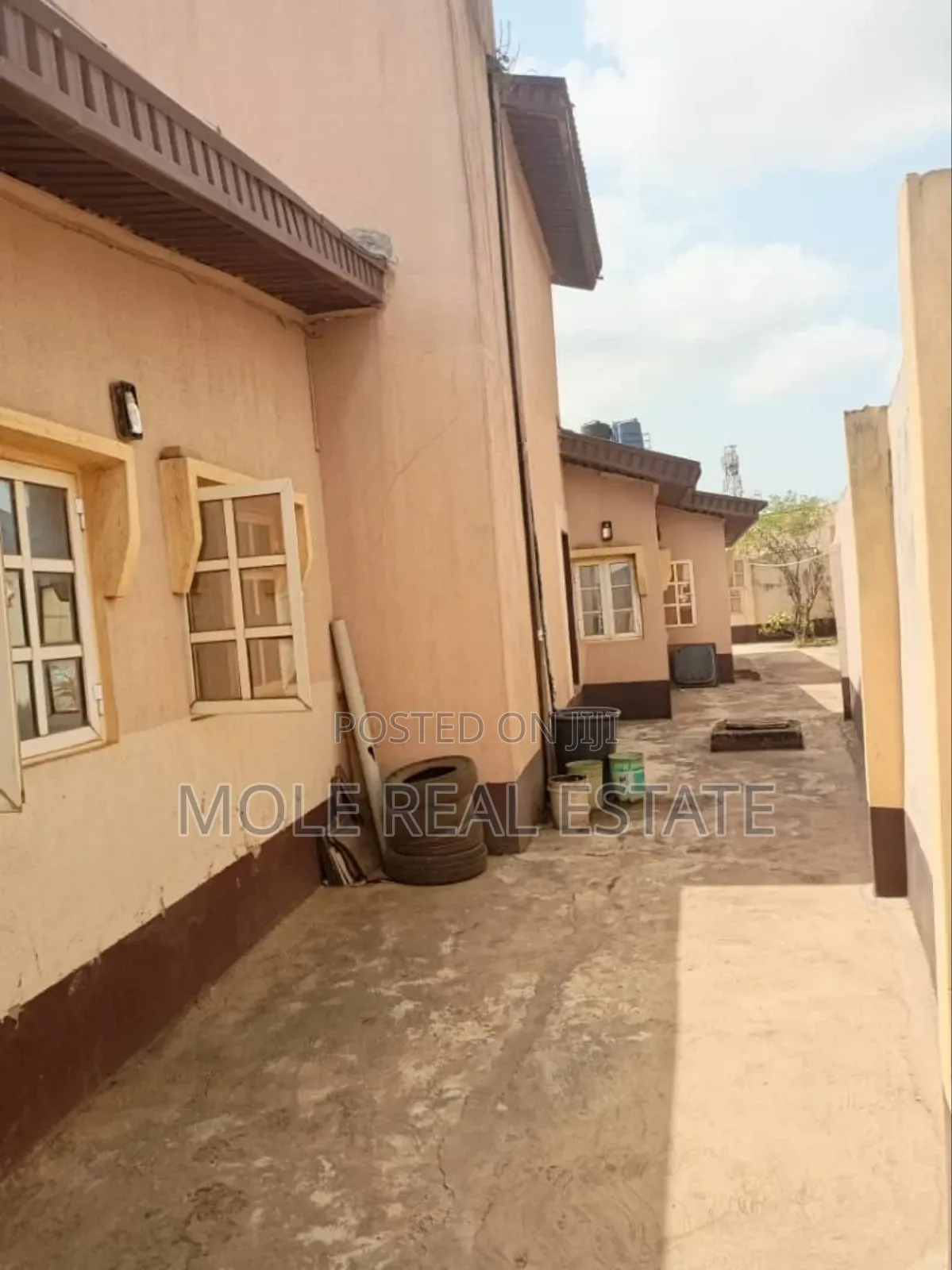 3bdrm Block of Flats in Unity Estate, Egbeda / Egbeda for sale in Egbeda / Egbeda
