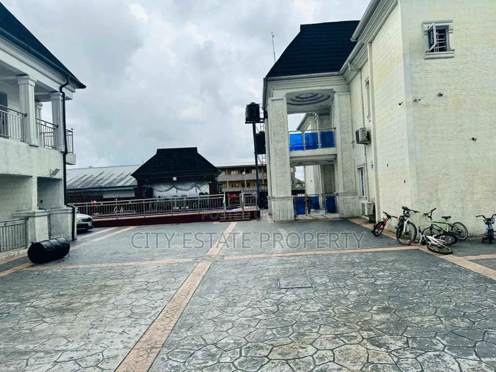 Furnished 6bdrm Mansion in Gra Phase 3, Port-Harcourt for sale in Port-Harcourt