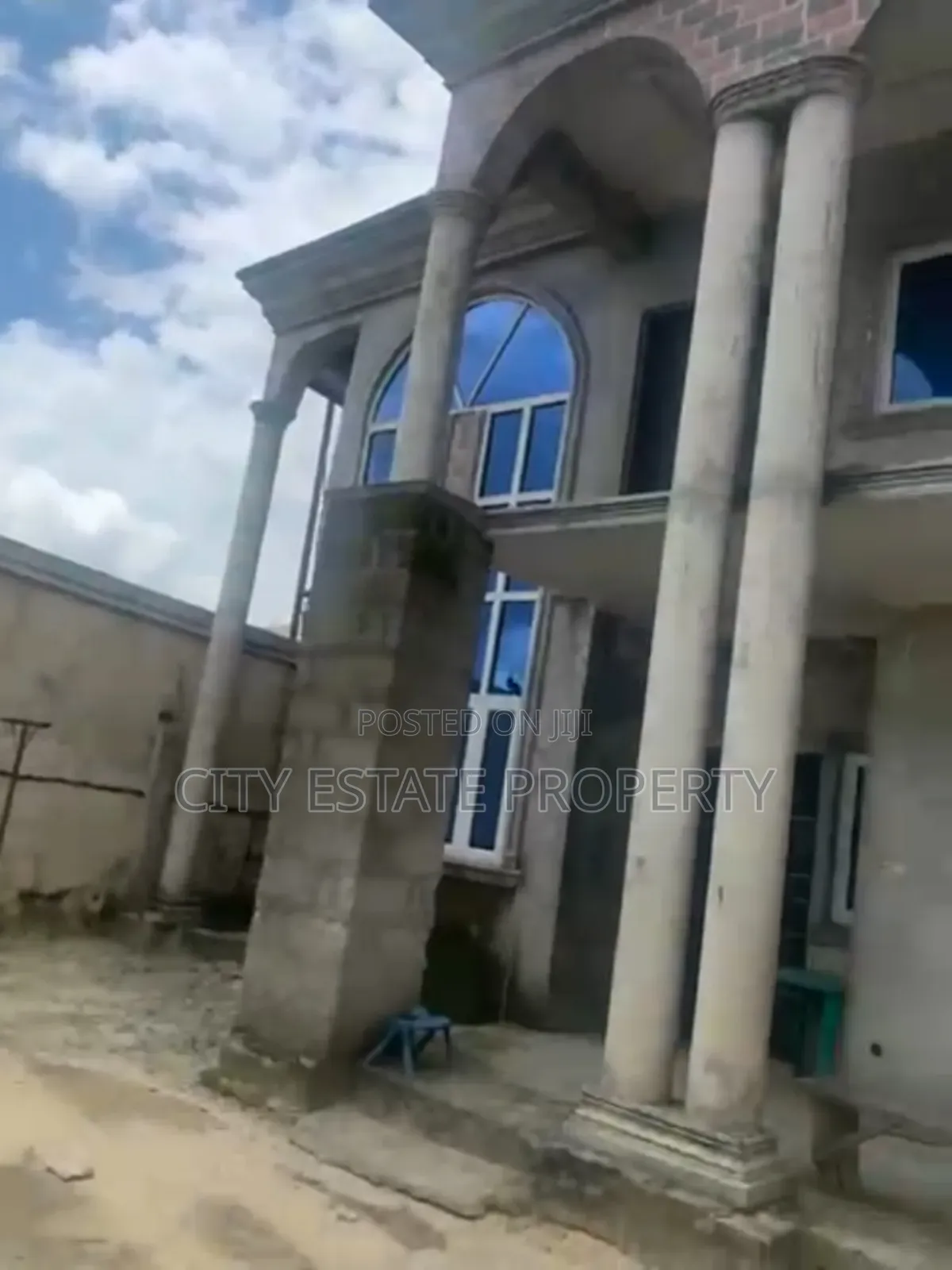 5bdrm Duplex in Off Sars Road, Port-Harcourt for sale in Port-Harcourt