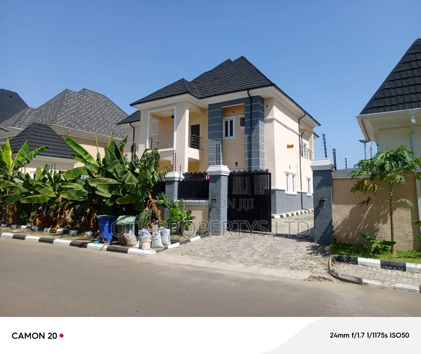 5bdrm Duplex in Efab Metropolis,, Gwarinpa for sale in Gwarinpa