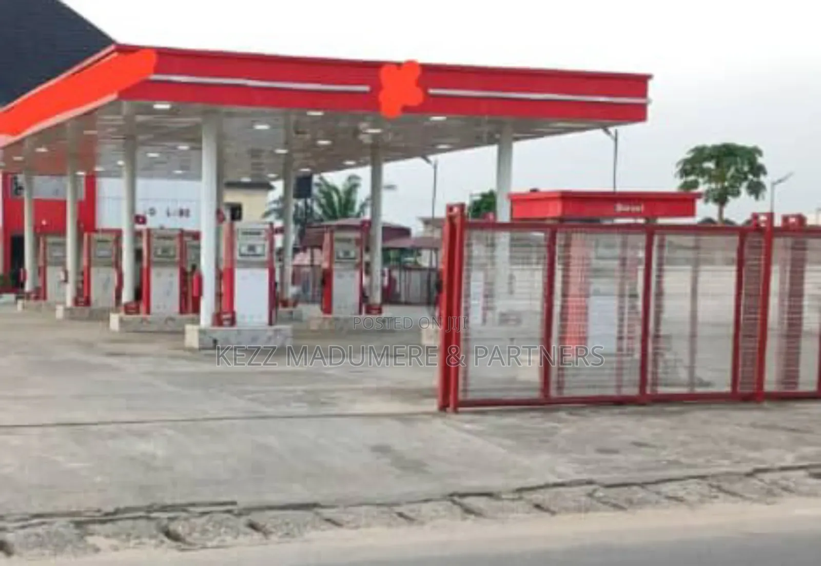 For Sale: Modern Standard Filling Station ,Off Nta Rd , Ph in Port-Harcourt
