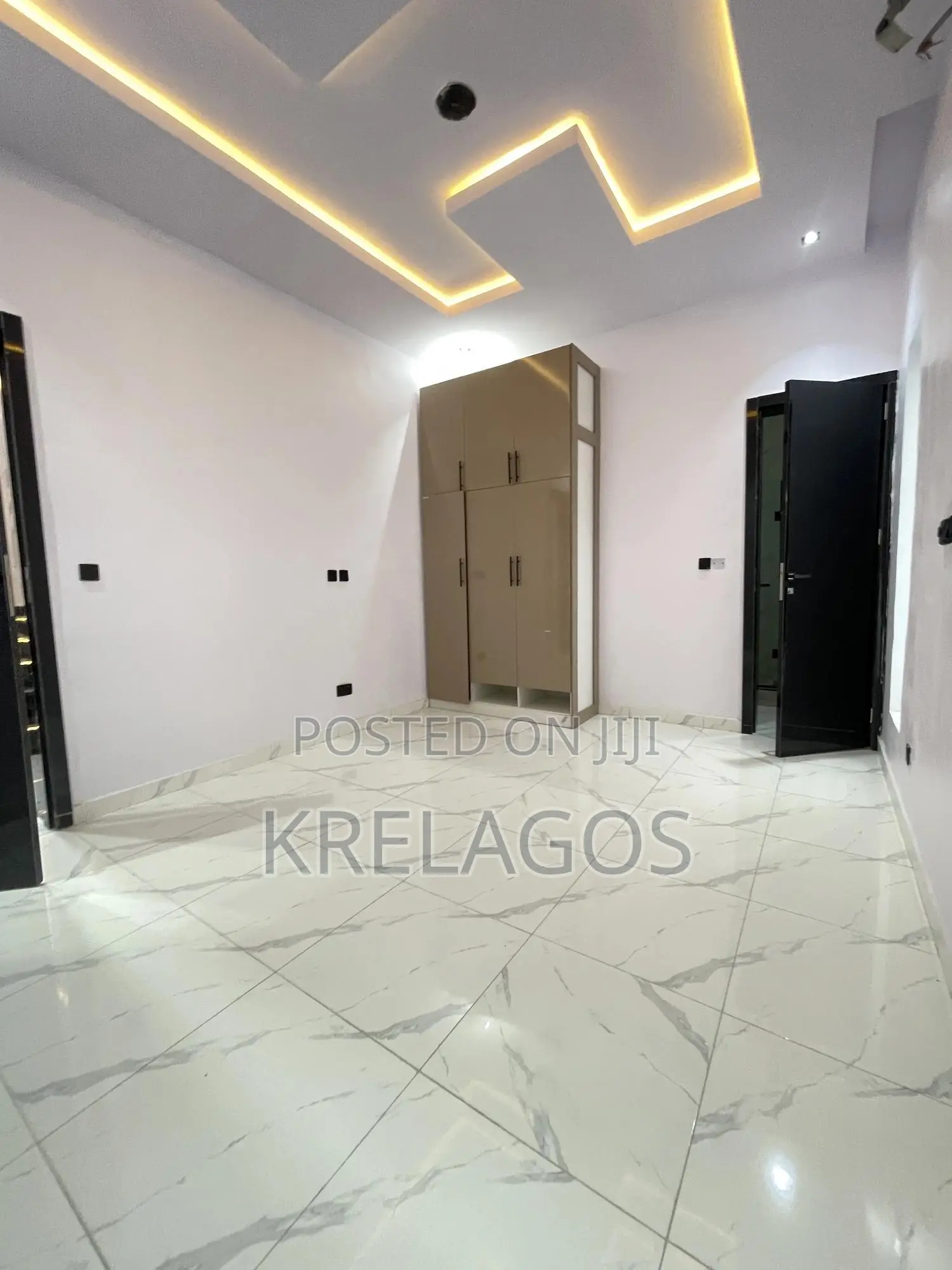 5bdrm Duplex in Megamound, Lekki for sale in Lekki