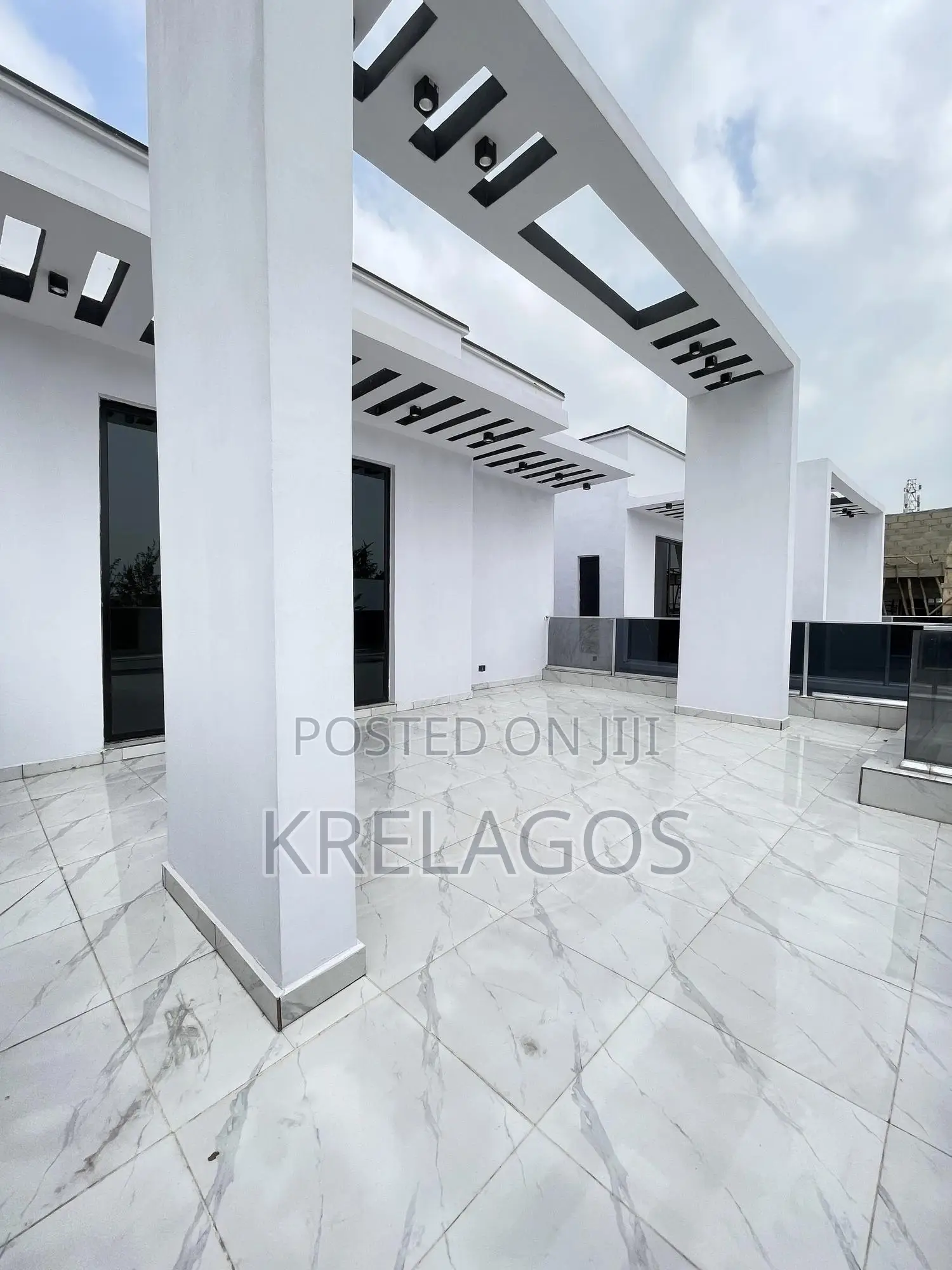 5bdrm Duplex in Megamound, Lekki for sale in Lekki