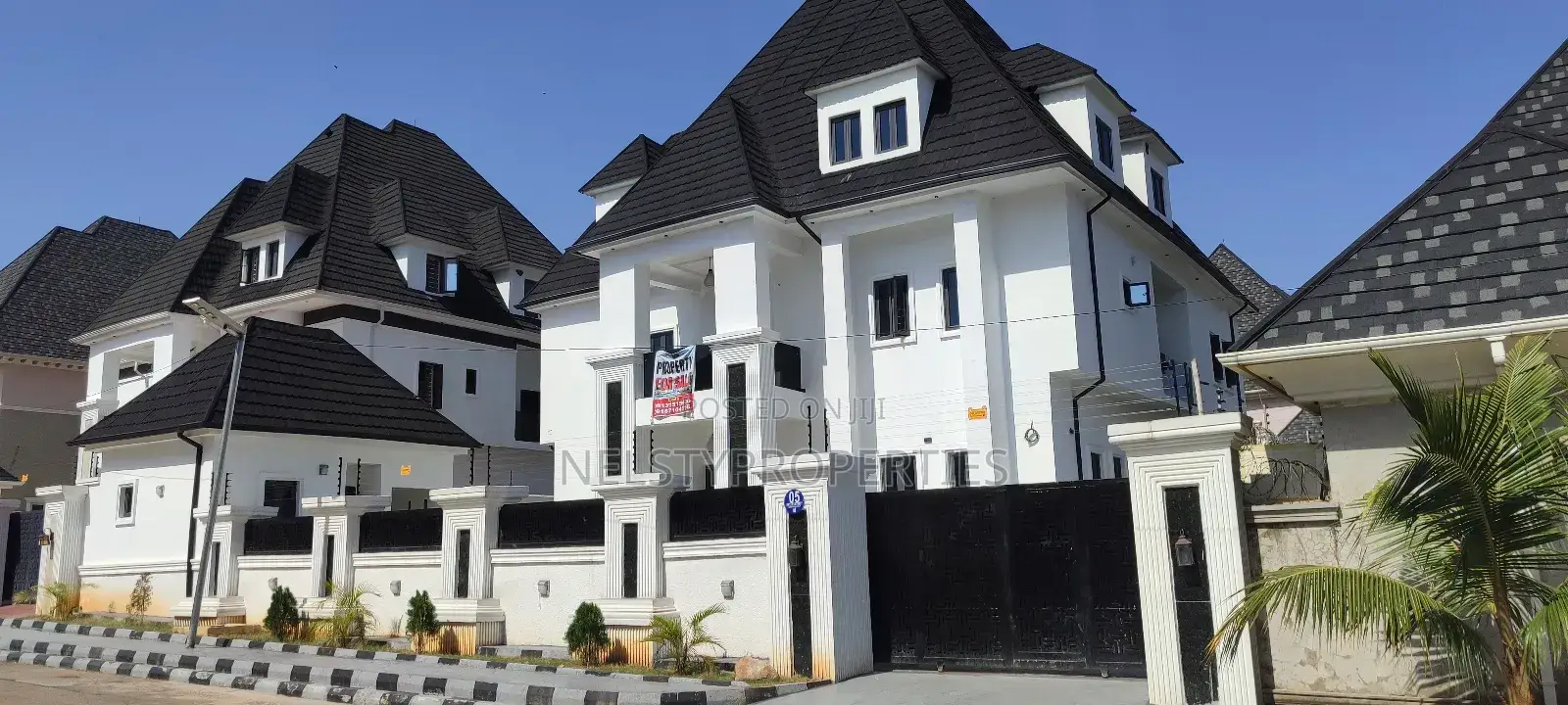 6bdrm Duplex in Efab, Central Business District for sale in Central Business District