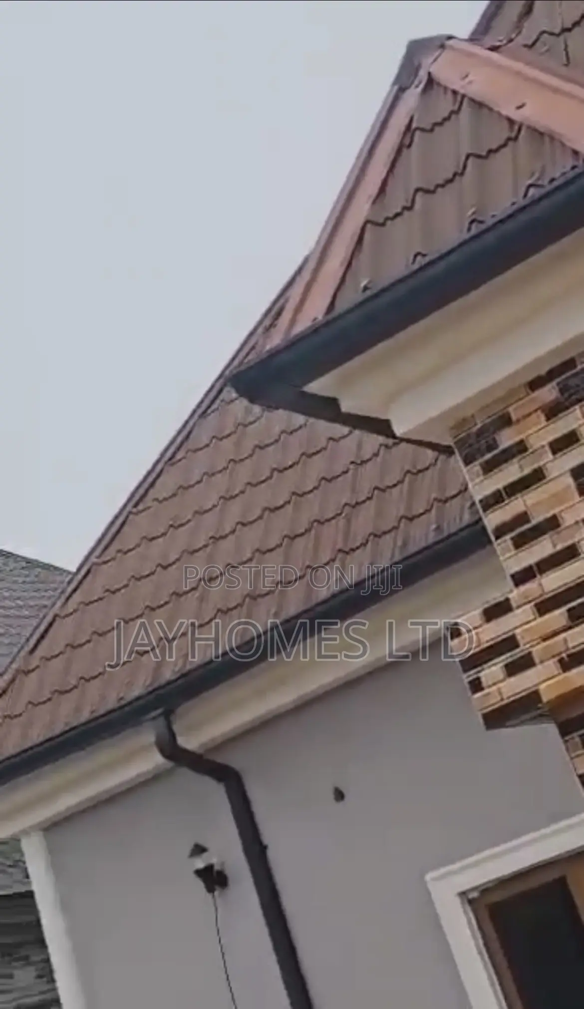 3bdrm Bungalow in Back Of Midwifery, Oshimili South for sale in Oshimili South