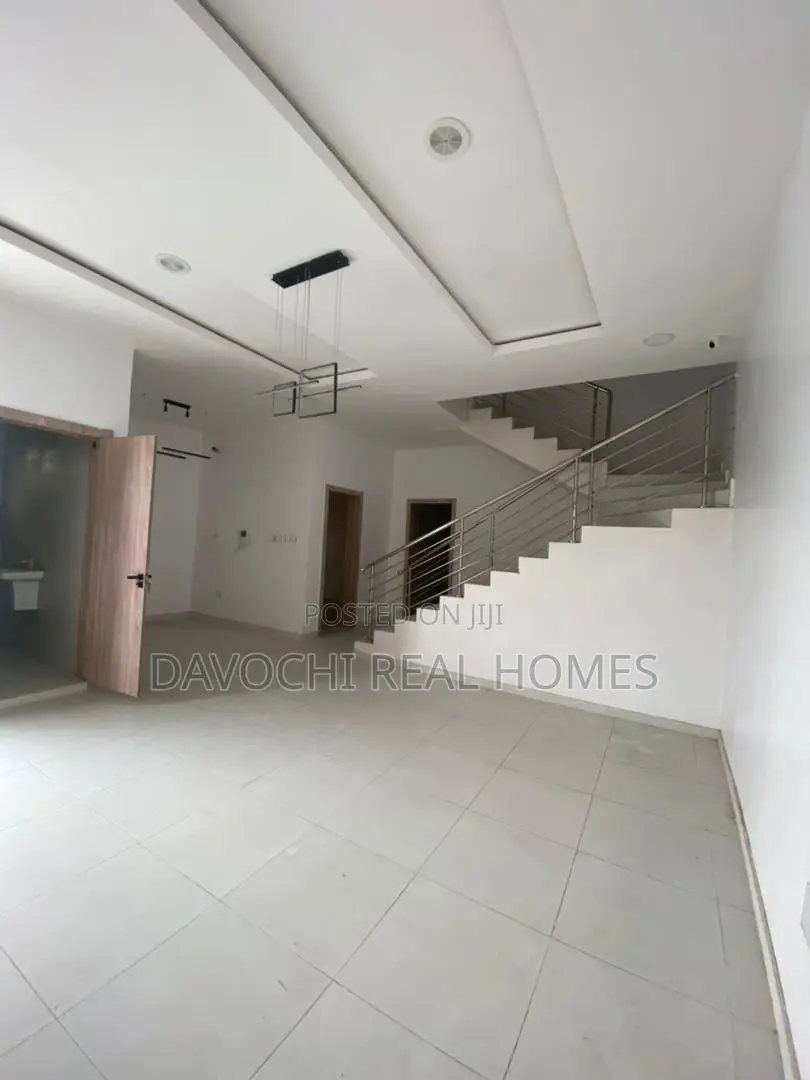 Furnished 4bdrm House in Lekki Expressway for rent in Lekki Expressway