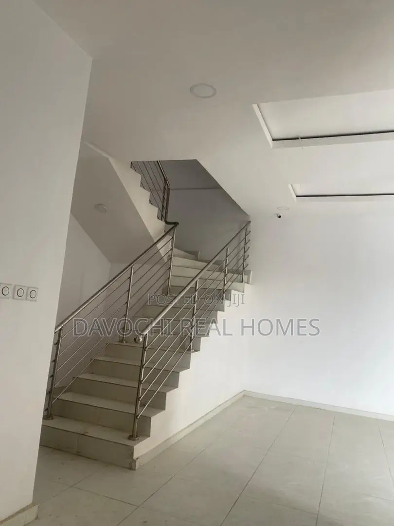 Furnished 4bdrm House in Lekki Expressway for rent in Lekki Expressway
