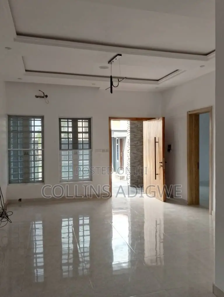 5bdrm Duplex in Osapa/Agungi for sale in Osapa london