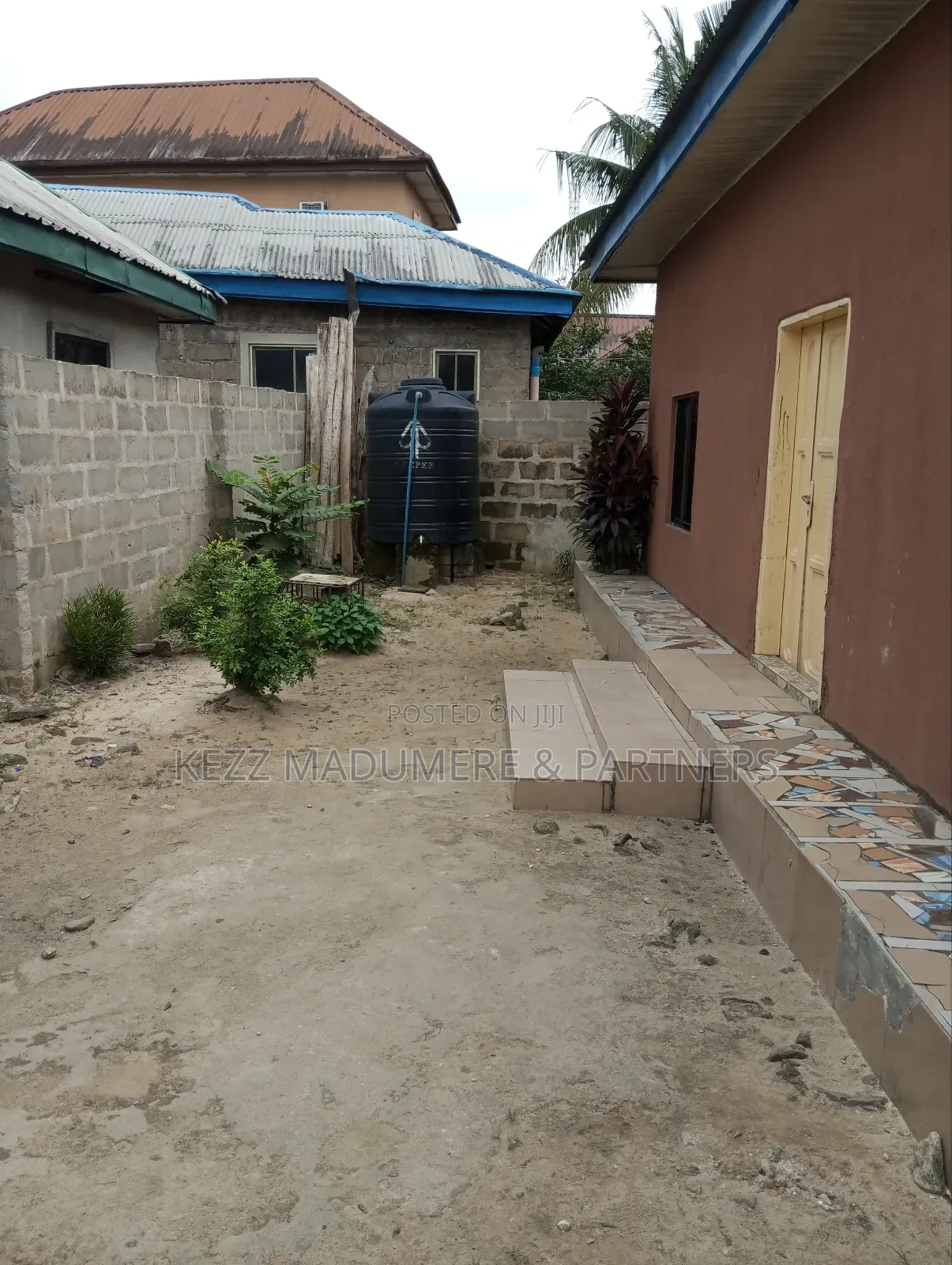 For Sale : Church Hall With 1 Bedr Flat at Eliparanwo in Port-Harcourt