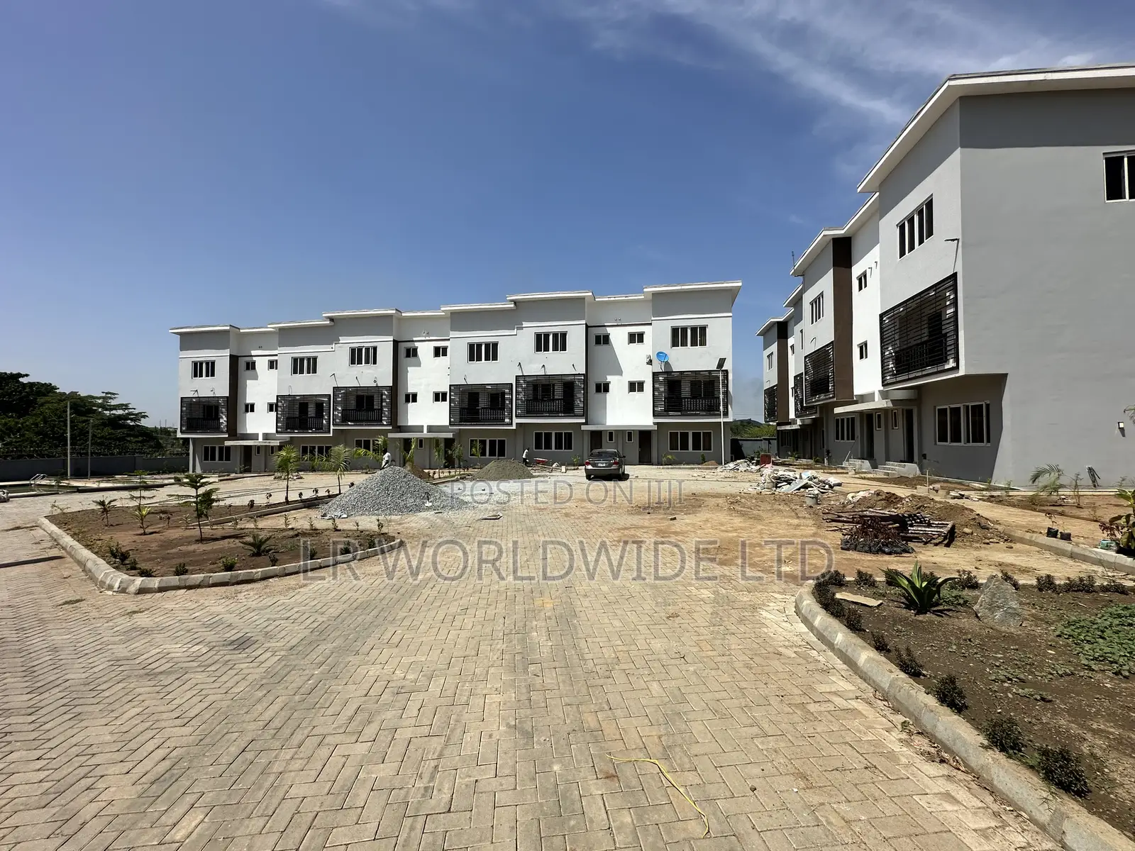 5bdrm Townhouse/Terrace in Durumi for Sale in Durumi