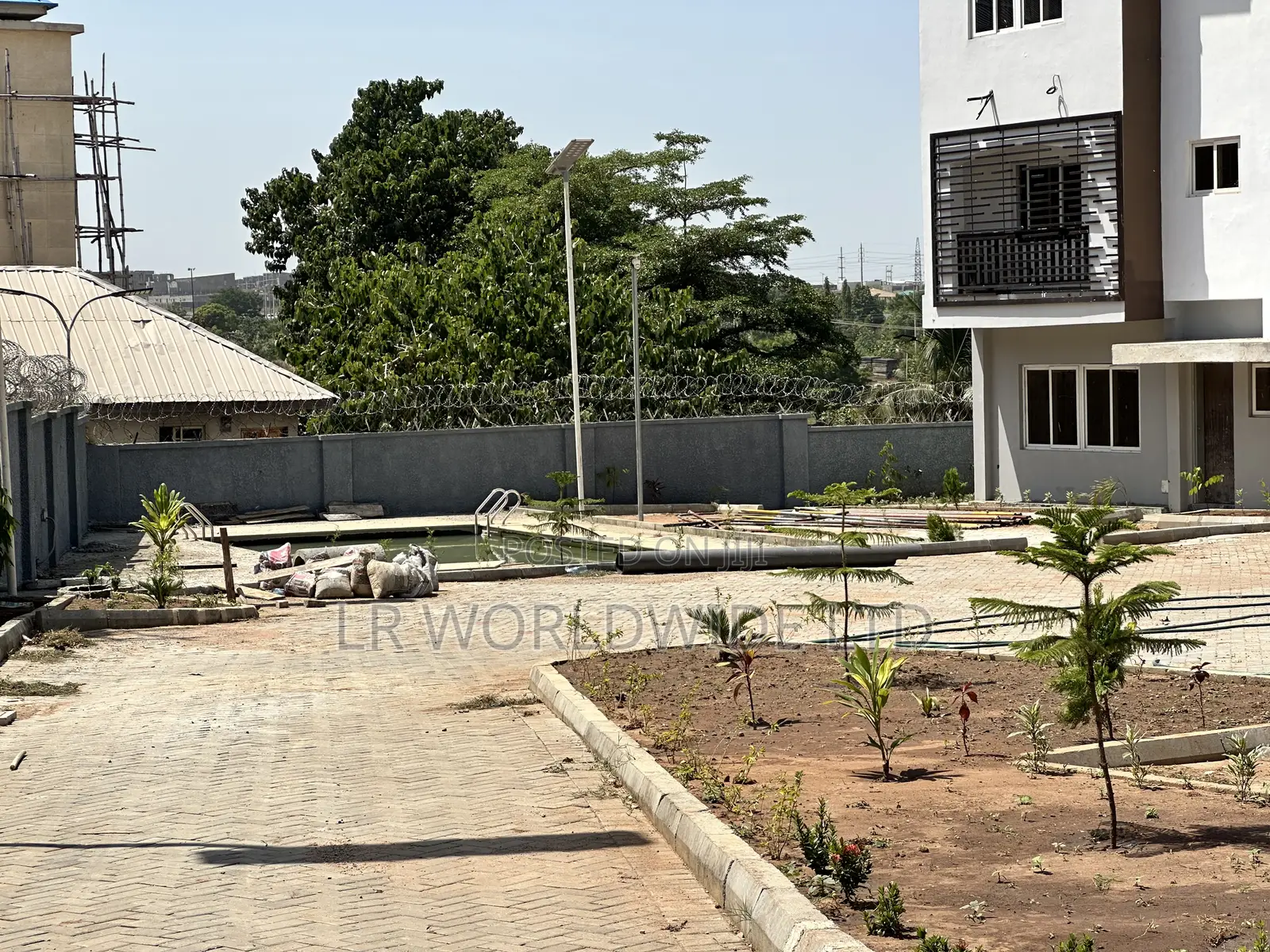 5bdrm Townhouse/Terrace in Durumi for Sale in Durumi