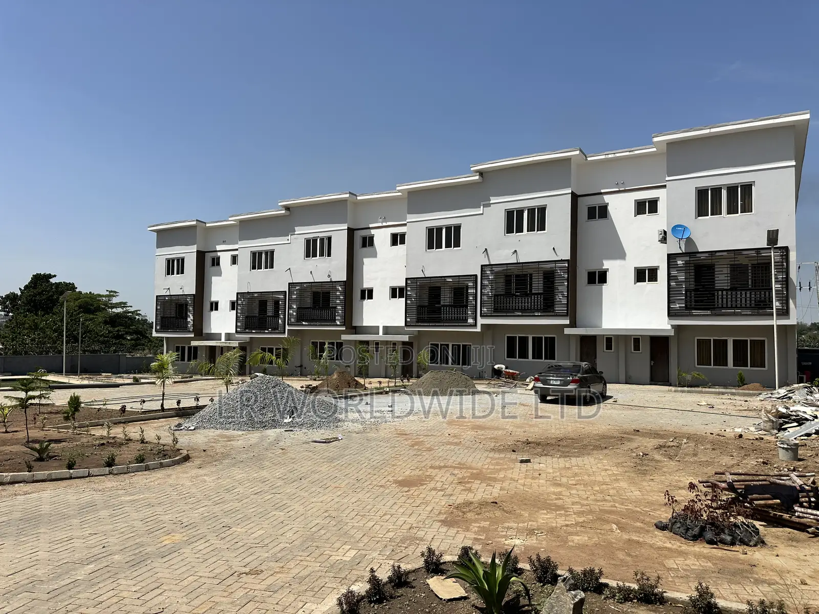 5bdrm Townhouse/Terrace in Durumi for Sale in Durumi