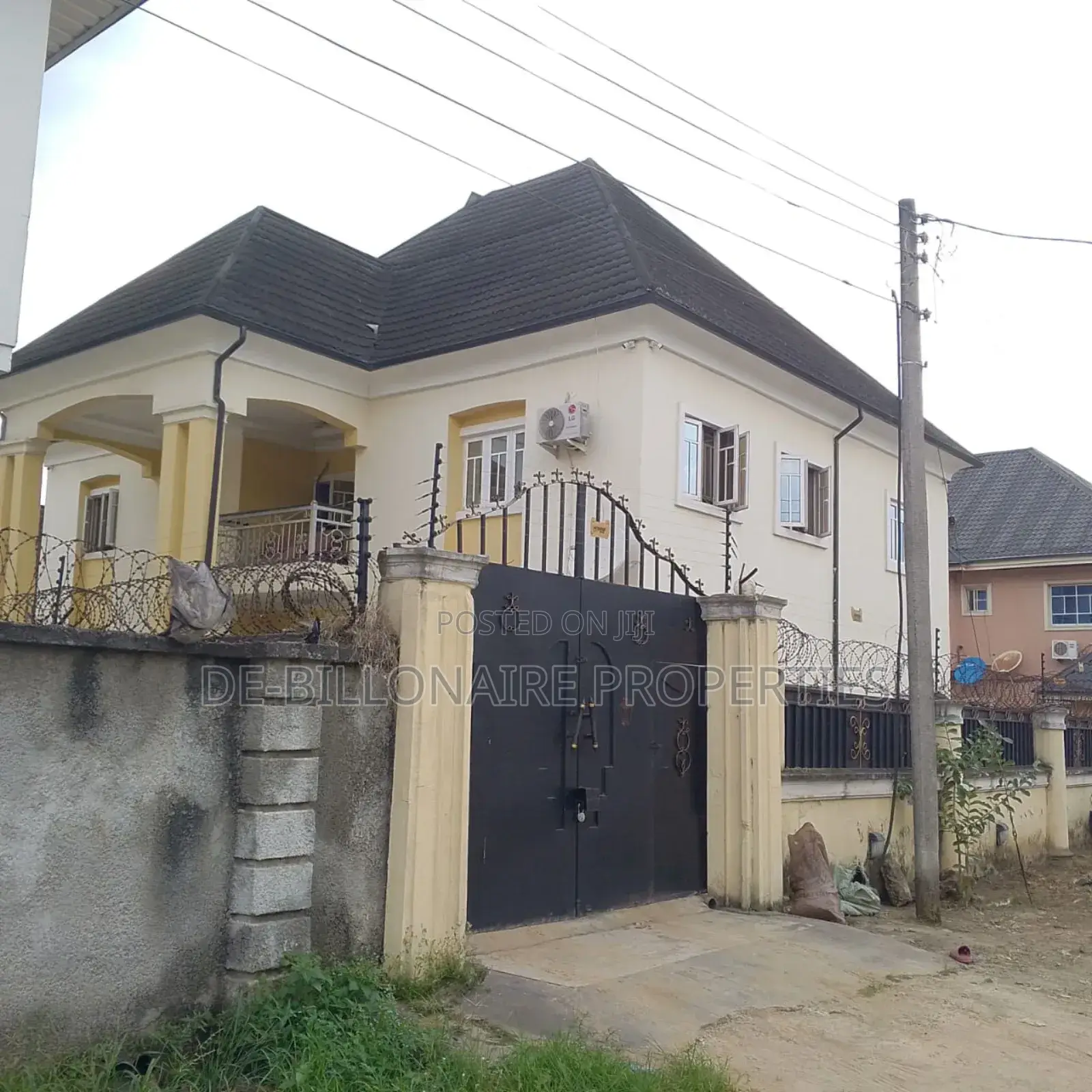 5bdrm Duplex in Imo Housing Estate, Owerri for sale in Owerri