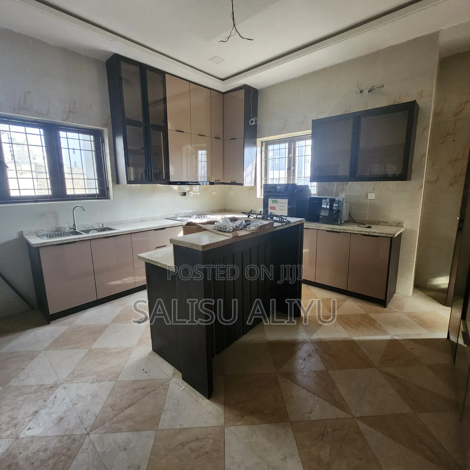 5bdrm Townhouse/Terrace in Jahi Gilmore. for sale in Jahi