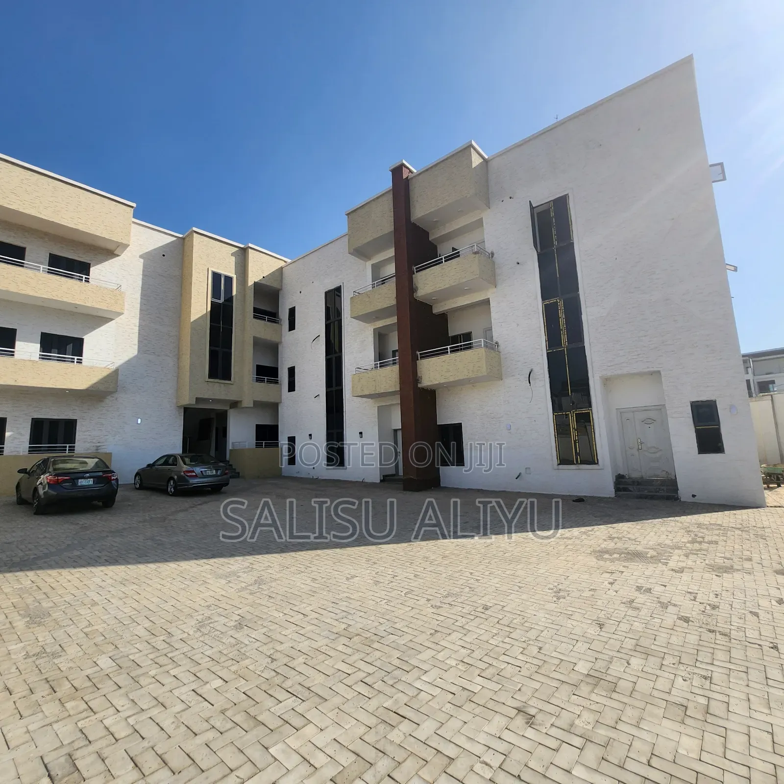5bdrm Duplex in Jahi Gilmore for sale in Jahi