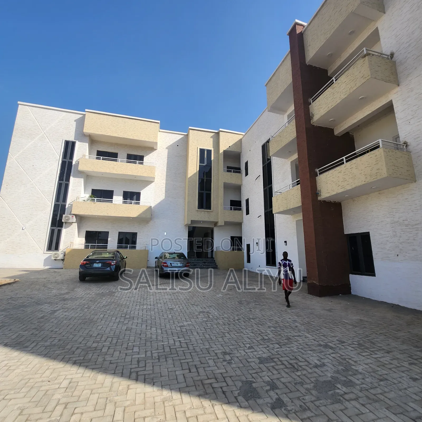 5bdrm Duplex in Jahi Gilmore for sale in Jahi