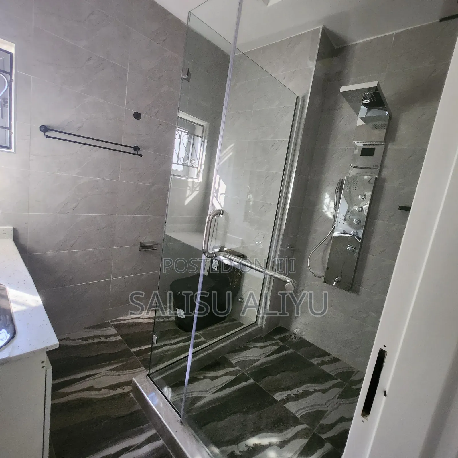 5bdrm Duplex in Jahi Gilmore for sale in Jahi