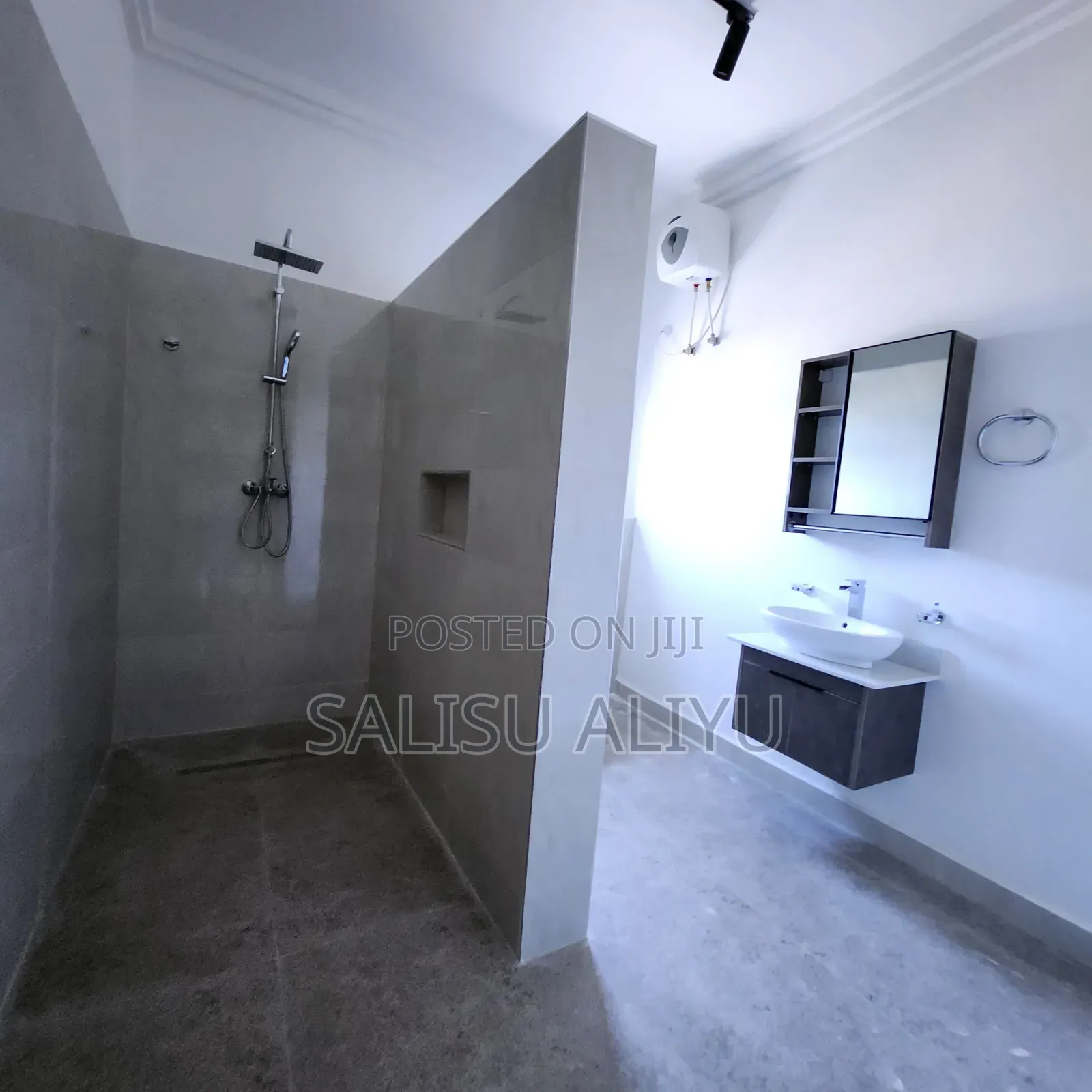 6bdrm Duplex in Kado District for sale in Kado