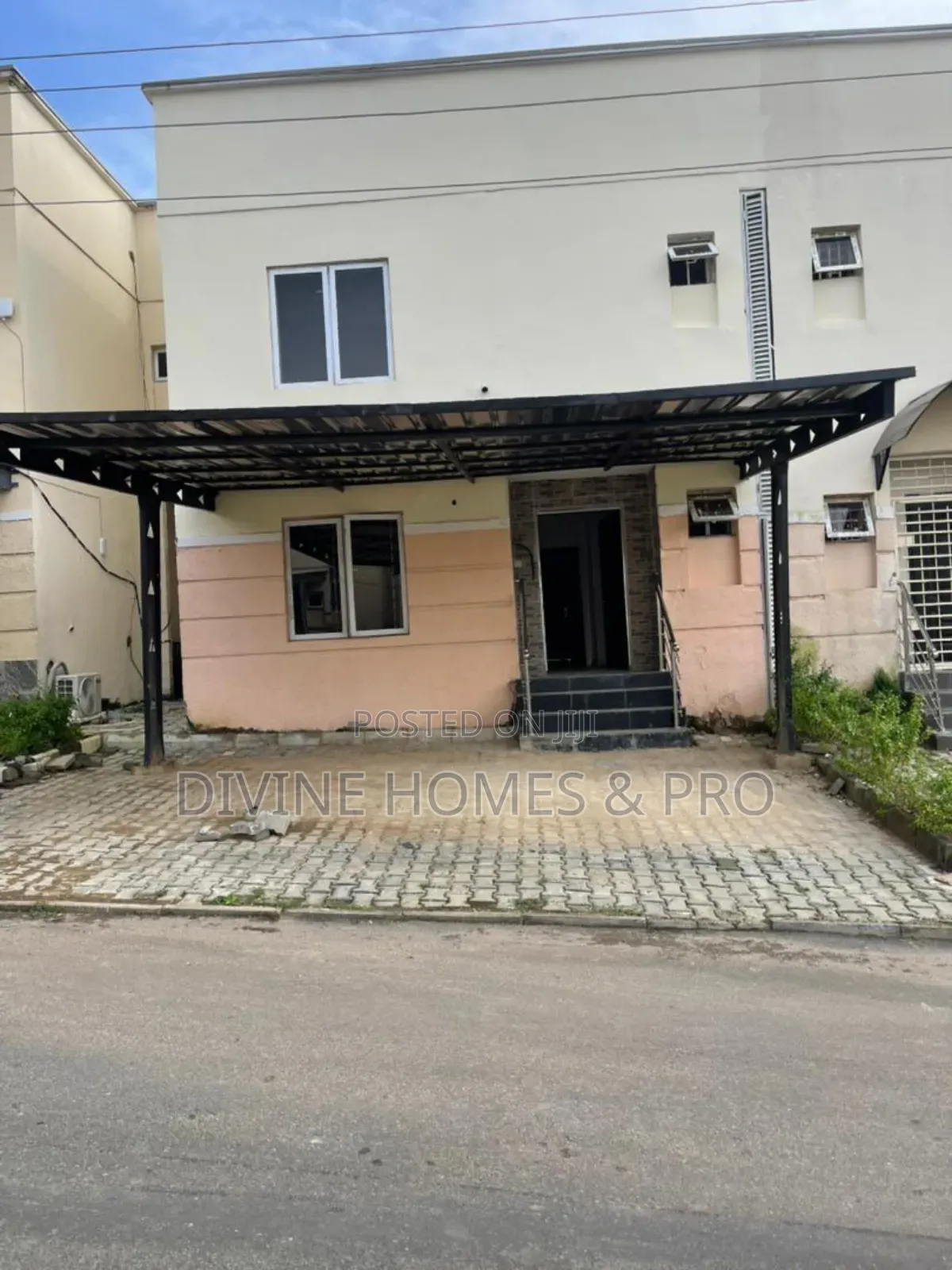 4bdrm Duplex in Life Camp for rent in Life Camp