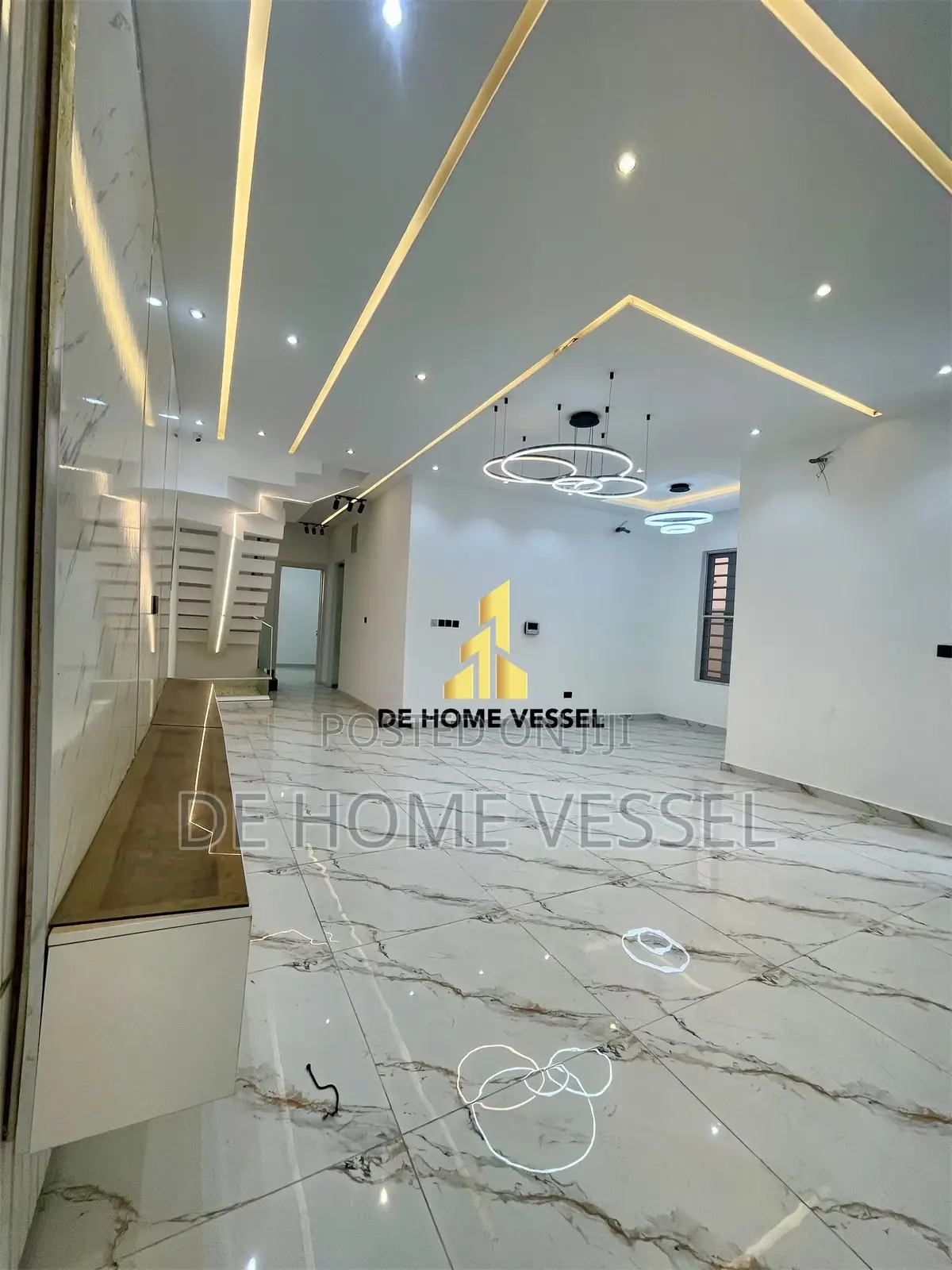 5bdrm Duplex in Ologolo for sale in Ologolo