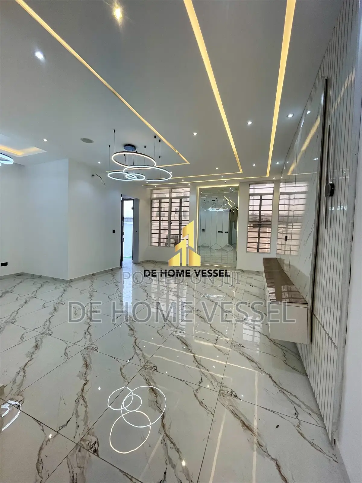 5bdrm Duplex in Ologolo for sale in Ologolo