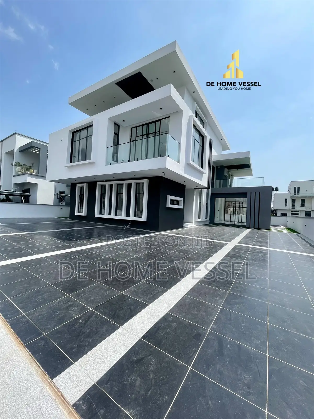 5bdrm Duplex in Lekki for sale in Lekki