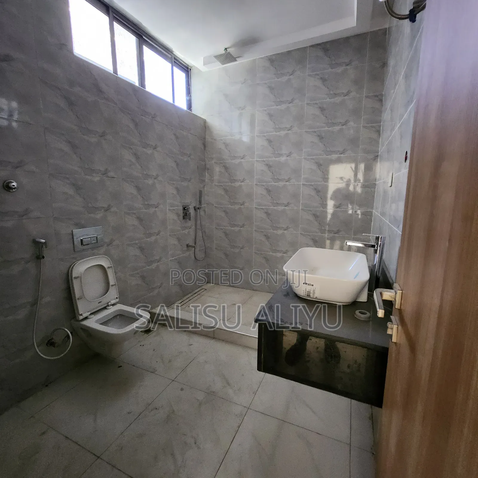 4bdrm Duplex in Jahi Gilmore for sale in Jahi