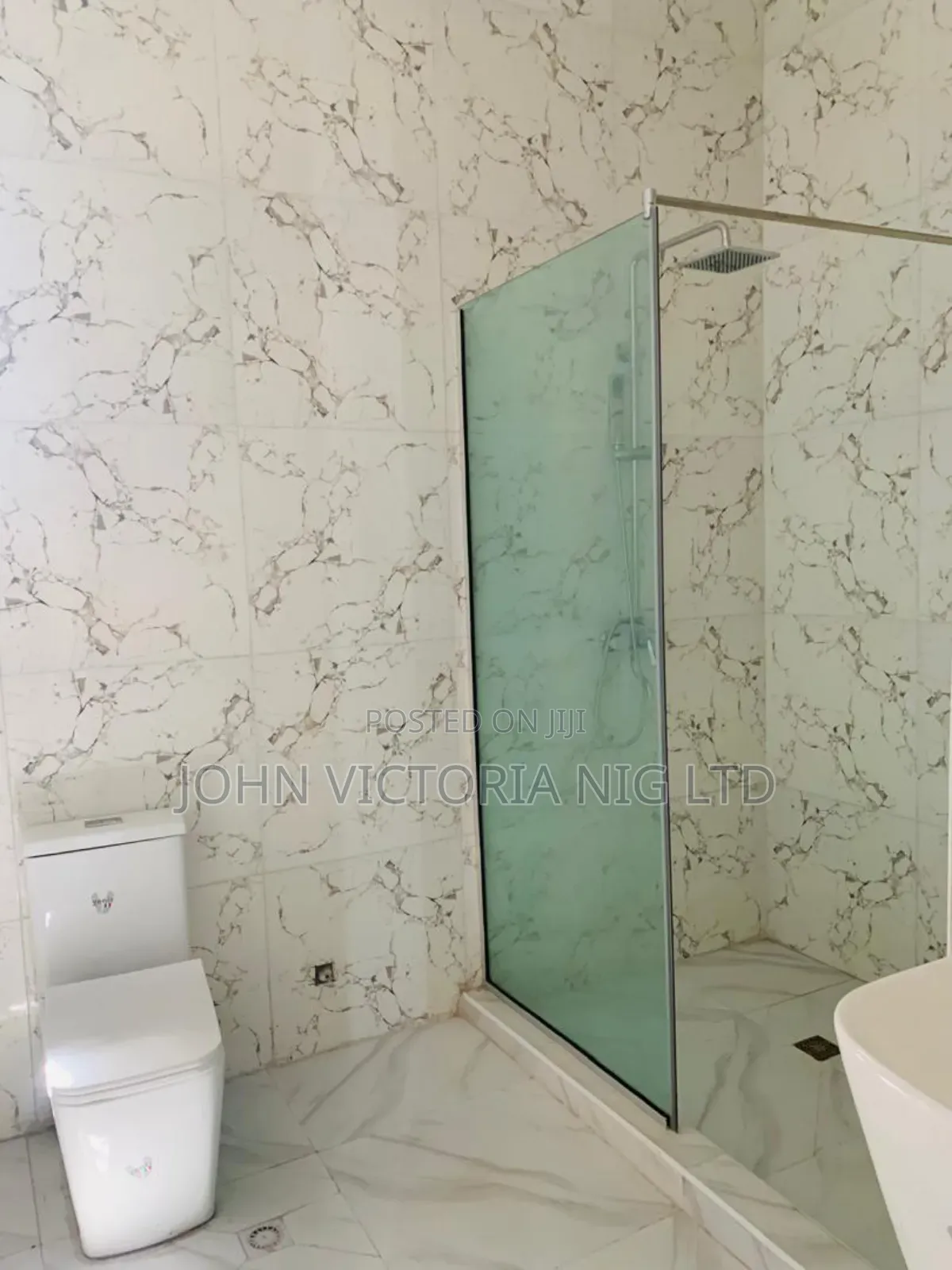 4bdrm Duplex in Lekki Phase2 for sale in Lekki Phase 2