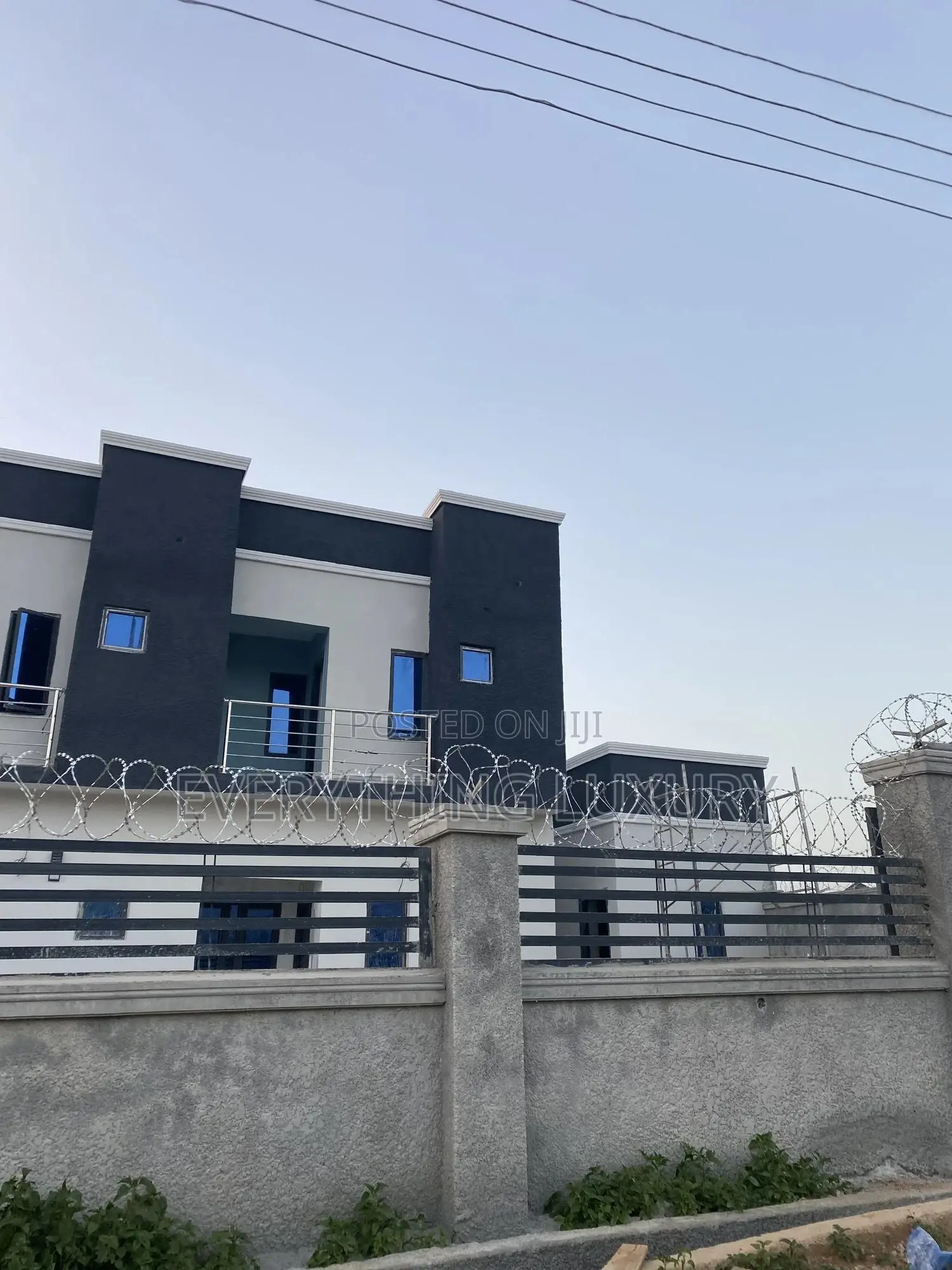 2bdrm Townhouse / Terrace in Ushafa for rent in Ushafa