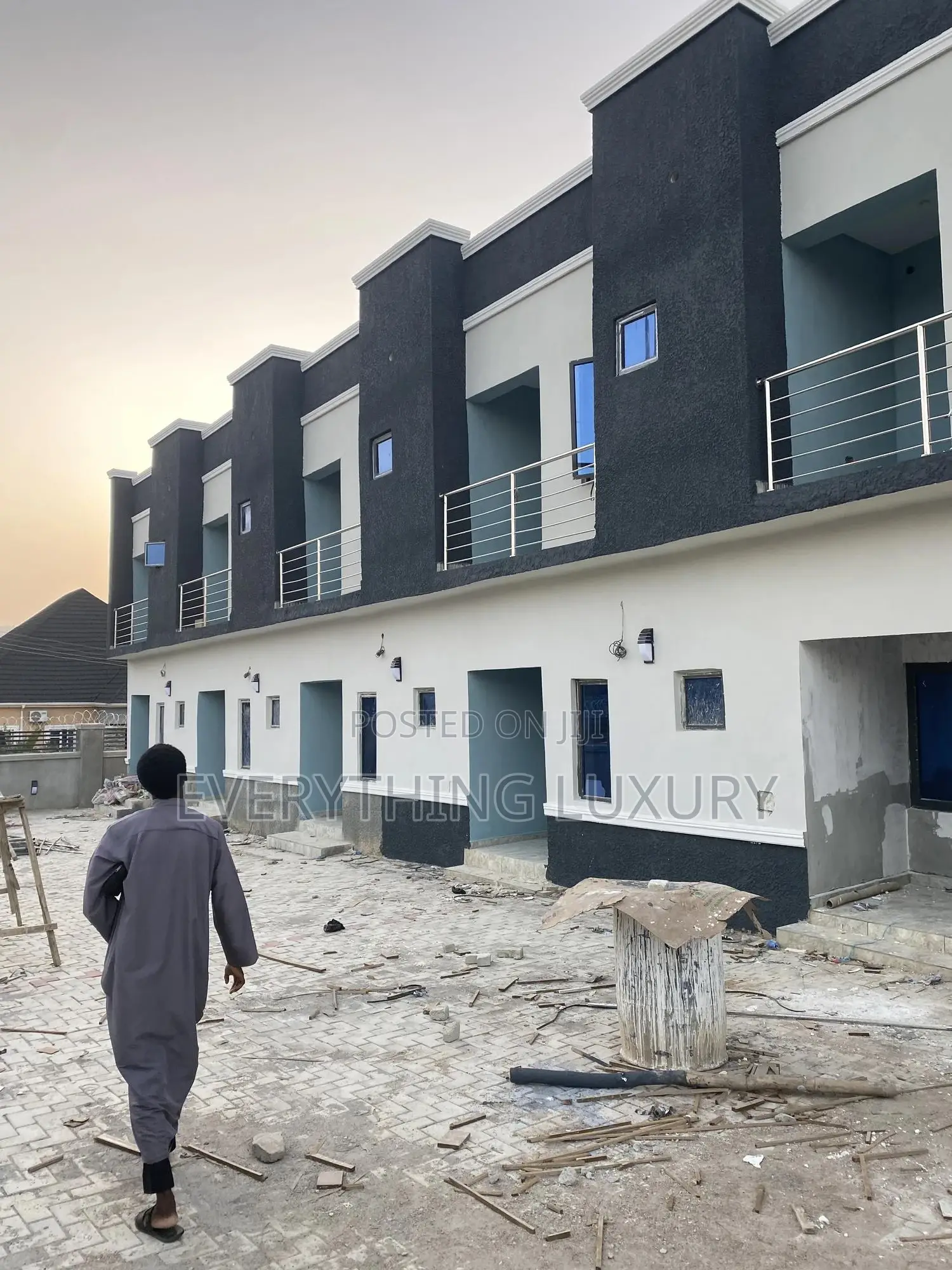 2bdrm Townhouse / Terrace in Ushafa for rent in Ushafa