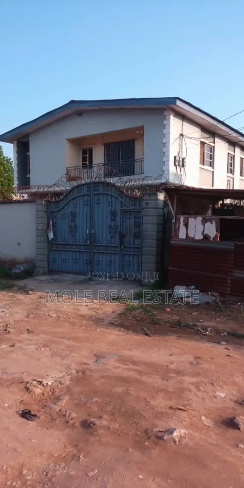 4nos of 3 Bedroom Collage Bustop Idimu Lagos in Idimu