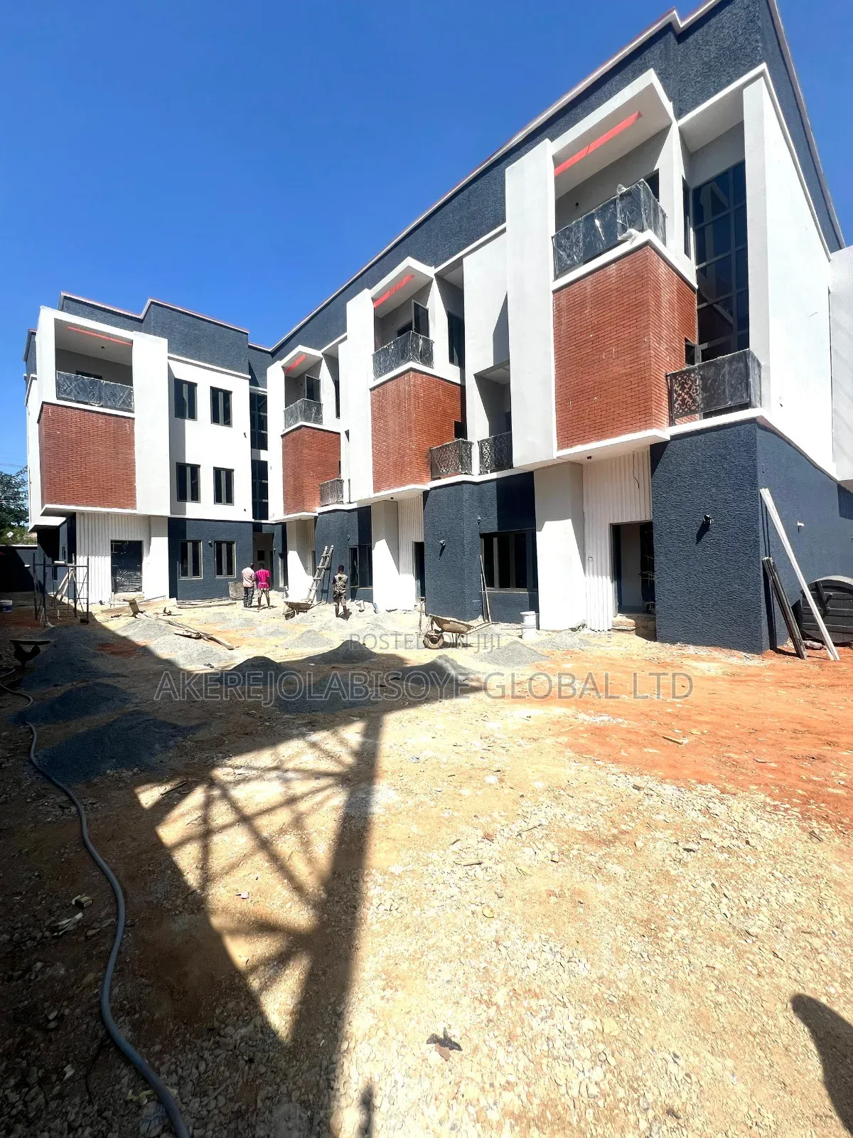 4bdrm Duplex in Jahi Gilmore for sale in Jahi